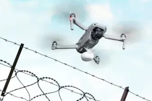 पाकिस्तानी ड्रोन की भारतीय सीमा में एंट्री...जवानों ने बनाया निशाना, 3kg से ज्यादा की हेरोइन बरामद