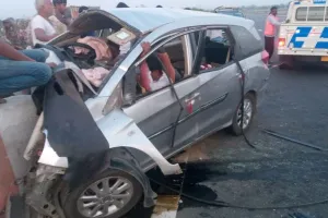 Kannauj Accident: Agra Lucknow Expressway पर कार पलटने से दंपति की मौत, CM Yogi Adityanath ने हादसे पर जताया दुख