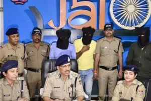 देहरादून: रेव पार्टी के लिए बुलाई गई थी चंडीगढ़ से लड़कियां, पार्टी शुरू होने पहले ही पुलिस ने मारी सप्राइज रेड  