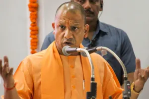 UP के छात्र अब मुगल दरबार का इतिहास नहीं पढ़ेंगे, योगी सरकार ने 12वीं की किताबों से हटाए चैप्टर