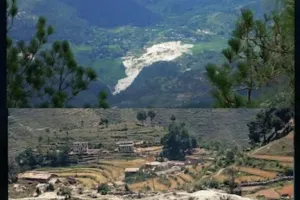 बागेश्वरः खड़िया खनन के चलते मंदिर में आने लगीं दरार, खनन पर रोक लगाने की मांग