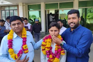 UP Board Result 2023: Etawah में दो इंटर व एक हाईस्कूल के मेधावी ने किया टॉप, सेना में हो बेटियां, एनडीए लक्ष्य…