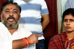 UP : अलग हुए स्वाति-दयाशंकर, टूट गई 22 साल पहले बंधी रिश्तों की डोर, कोर्ट ने दी तलाक को मंजूरी