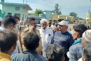 मेरठ : पेपर मिल में कर्मचारी का मिला शव, परिजनों ने किया हंगामा, हत्या का आरोप 