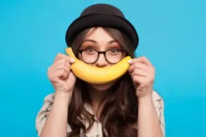 Banana Hair Mask: लंबे और घने बाल के लिए लगाएं ये हेयर मास्क, ऐसे करें तैयार