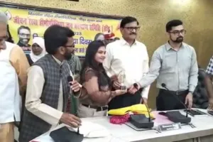 बरेली: हीमोफीलिया दिवस पर सम्मेलन का आयोजन, जिलाधिकारी रहे मौजूद 