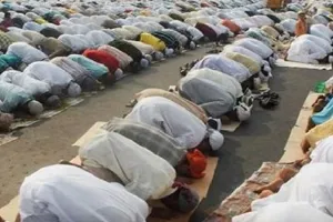 जौनपुर: हर्षोंल्लास के साथ मनाया गया ईद-उल-अजहा का त्यौहार, मुल्क की सलामती के लिए मांगी दुआ