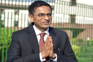 करीब 400 अभिभावक ने लिखा  CJI को पत्र, अपने NGBT बच्चों के लिए मांगी विवाह में समानता