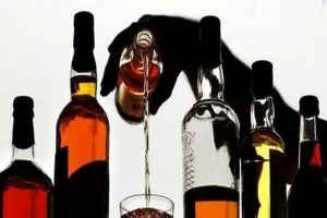 अयोध्यावासी साल भर में गटक गए 2 करोड़ 28 लाख बोतल मदिरा, 431 करोड़ 90 लाख का राजस्व हासिल हुआ 