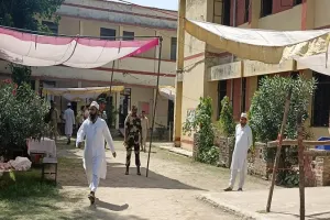 UP by-election : स्वार विधानसभा सीट पर उपचुनाव के लिए वोटिंग जारी, तीन बजे तक हुआ 33.66 प्रतिशत मतदान