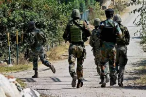 जम्मू-कश्मीर: एलओसी पर मार गिराया गया पाकिस्तानी घुसपैठिया