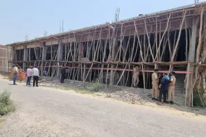 लखनऊ : एलडीए ने सील किए दो व्यवसायिक कॉम्पलेक्स