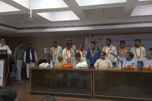 लखनऊ : चतुर्थ श्रेणी राज्य कर्मचारी संघ के बलरामपुर चिकित्सालय इकाई के पदाधिकारियों ने ली शपथ