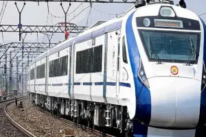 वंदे भारत ट्रेन पर पथराव, रेलवे पुलिस ने छह लोगों को हिरासत में लिया 