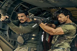 'बड़े मियां छोटे मियां' से का फर्स्ट लुक रिलीज, हाथों में मशीन गन थामे नजर आए अक्षय कुमार-टाइगर श्रॉफ