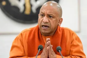 UP: योगी सरकार का राज्यकर्मियों को तोहफा, बढ़ाया महंगाई और राहत भत्ता, लाखों कर्मचारी और पेंशनर होंगे लाभान्वित