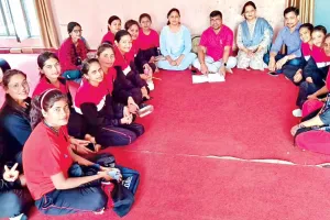 Khatima News: एक माह तक चलेगा 'आओ हम सब योग करें' अभियान, 100 से अधिक प्रशिक्षक लेंगे भाग