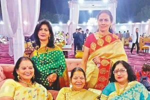 Kotdwar News: गढ़वाल की बेटी ने यूपी की राजनीति में की एंट्री, बन गई महापौर, परिवार में खुशी