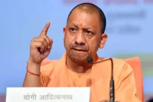 सीएम योगी का बड़ा एक्शन: यूपी भवन के कई अधिकारियों को किया सस्पेंड