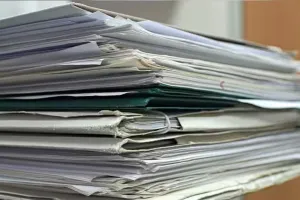 बरेली: डीएम साहब ! नौ साल से अटकी है हमारी फाइल