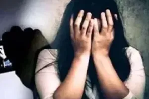 मुरादाबाद : अश्लील फोटो खींचकर छात्रा को कर रहा ब्लैकमेल, आरोपी के खिलाफ रिपोर्ट दर्ज