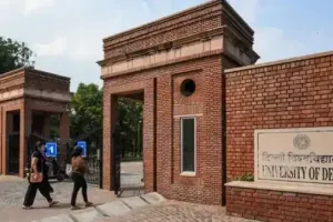 दिल्ली विश्वविद्यालय के सभी कॉलेजों और विभागों में रात आठ बजे तक खुली रहेंगी कक्षाएं और प्रयोगशालाएं 