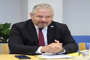 हौण्डुरस के विदेश मंत्री एनरिक रीना की घोषणा  'जल्द ही शुरू करेंगे चीन के साथ मुक्त व्यापार समझौते के लिए बातचीत की प्रक्रिया'