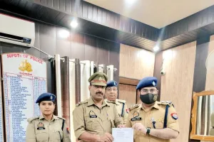 गोंडा : पुलिस कर्मियों के 6 मेधावी बच्चों को मिली 2.65 लाख की छात्रवृत्ति