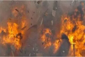 मुंबई में रिसाव के बाद गैस सिलेंडर फटा, दो बच्चों समेत छह लोग झुलसे 