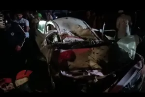 हल्द्वानी:  तेज आंधी बनी काल , हाईकोर्ट के अधिवक्ता की कार पर पेड़ गिरने से मौके पर मौत, देखें भयभीत कर देने वाला वीडियो 