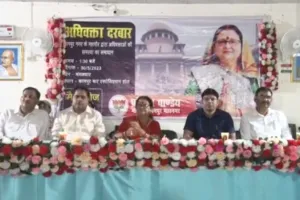 Kanpur BJP Mayor प्रमिला पांडेय पहुंचीं अधिवक्ताओं के द्वार, बोली- एक सप्ताह में समस्याओं का करेंगी निस्तारण