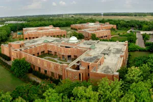 श्रमिकों और आर्थिक रूप से कमजोर वर्गों की मदद के लिए थिंक टैंक की स्थापना करेगा आईआईएम कोझिकोड 