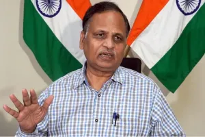 तिहाड़ जेल के अधीक्षक को सत्येंद्र जैन की सेल में दो कैदियों के स्थानांतरण पर नोटिस 