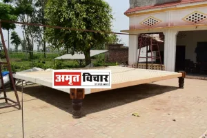 गजब! संभल के एक गांव में ऐसा पलंग जिस पर सो सकते हैं 60 लोग