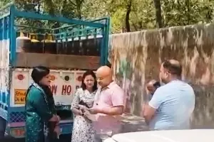 हल्द्वानी: प्रशासन एवं पूर्ति विभाग ने पकड़ी कमर्शियल सिलेंडर की कालाबाजारी, 274 सिलेंडर किए जब्त