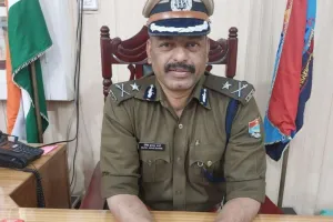 Haldwani News : आईजी के सख्त तेवर, नो-पार्किंग में पुलिस भी नहीं खड़े करेगी अपने वाहन, किसी भी तकह का अतिक्रमण बर्दाश्त नहीं