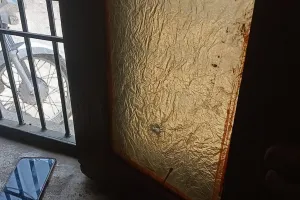 बरेली: घर में सो रहे शख्स पर खिड़की से झोंका फायर, बाल बाल बचा