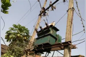 Jaspur News: तीन सप्ताह से ट्रांसफार्मर खराब, सिंचाई व्यवस्था ठप, किसानों में रोष