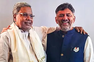 आज दिल्ली पहुंचेंगे सिद्धारमैया और शिवकुमार, कांग्रेस आलाकमान से मंत्रिमंडल विस्तार पर करेंगे चर्चा 