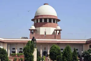 समलैंगिक विवाह: SC ने कहा- भारतीय कानून अकेले व्यक्ति को बच्चा गोद लेने की अनुमति देता है 