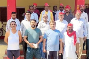 संत कबीर नगर : सपा प्रत्याशी पवन छापड़िया को व्यापारी समाज ने दिया समर्थन