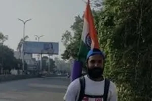 एक राही...1400 किलोमीटर का पैदल सफर, मन में शिव से मिलने की तरंग