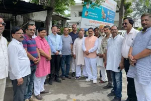 बरेली: समलैंगिक विवाह के विरोध में उतरे संगठन, जिलाधिकारी को सौंपा ज्ञापन 