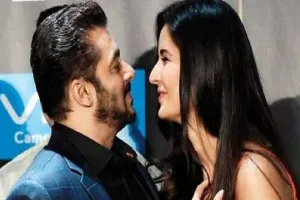 फिल्म 'टाइगर 3' के सेट से लीक हुआ सलमान-कैटरीना का रोमांटिक वीडियो, एक दूसरे में गुम नजर आए दोनों 