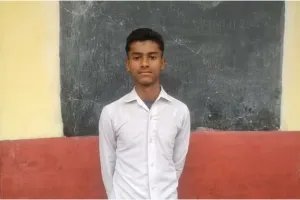 UK Board 10th Result 2023: बिना ट्यूशन लिए कारपेंटर के बेटे ने किया जिला टॉप  