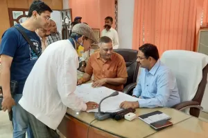 लखनऊ: महिला फरियादी की शिकायत पर LDA उपाध्यक्ष ने जोनल अधिकारी से तलब की रिपोर्ट, जानें मामला 