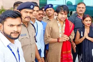 देहरादून: बागेश्वर धाम के मुखिया पं.धीरेंद्र शास्त्री पहुंचे बदरीनाथ