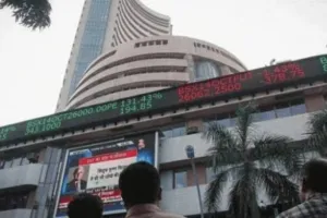 बाजार में भारी अस्थिरता के बीच शुरुआती कारोबार में शेयर बाजारों में गिरावट 