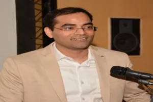 डॉक्टरों के लिए Red Alert : आम लोगों की अपेक्षा चिकित्सकों की आयु होती है 10 वर्ष कम, जानें क्यों