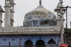 ज्ञानवापी श्रृंगार गौरी मामला : मुख्य वादी ने खुद को मुकदमे से किया अलग 